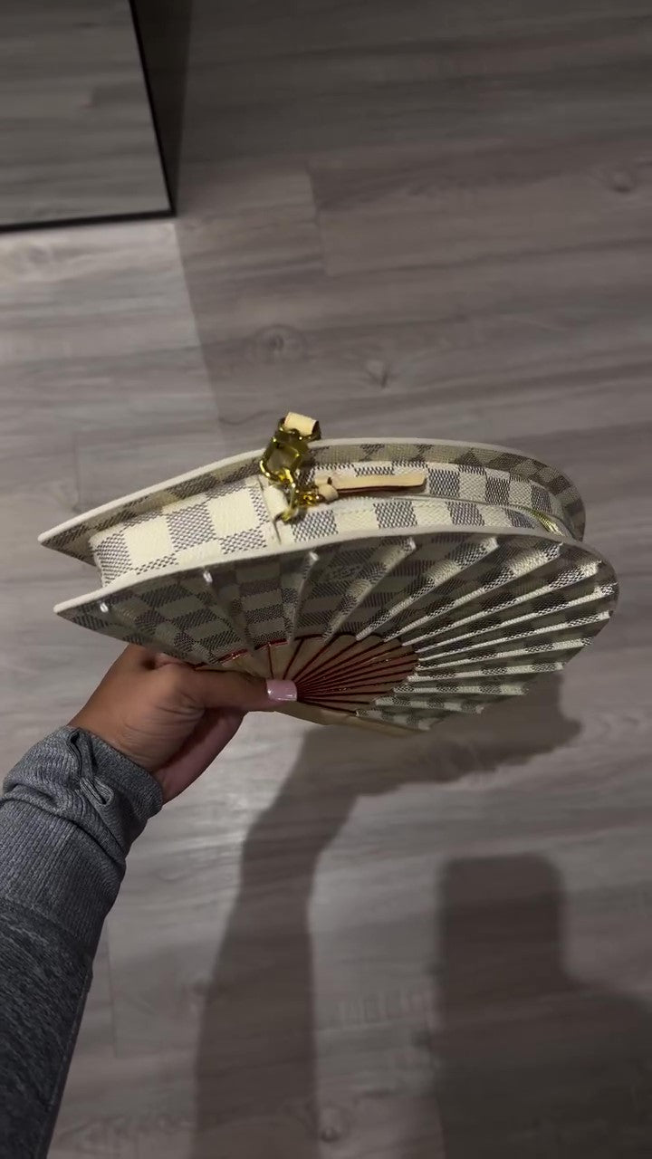 Checkered Pattern Fan-shaped Handbag
