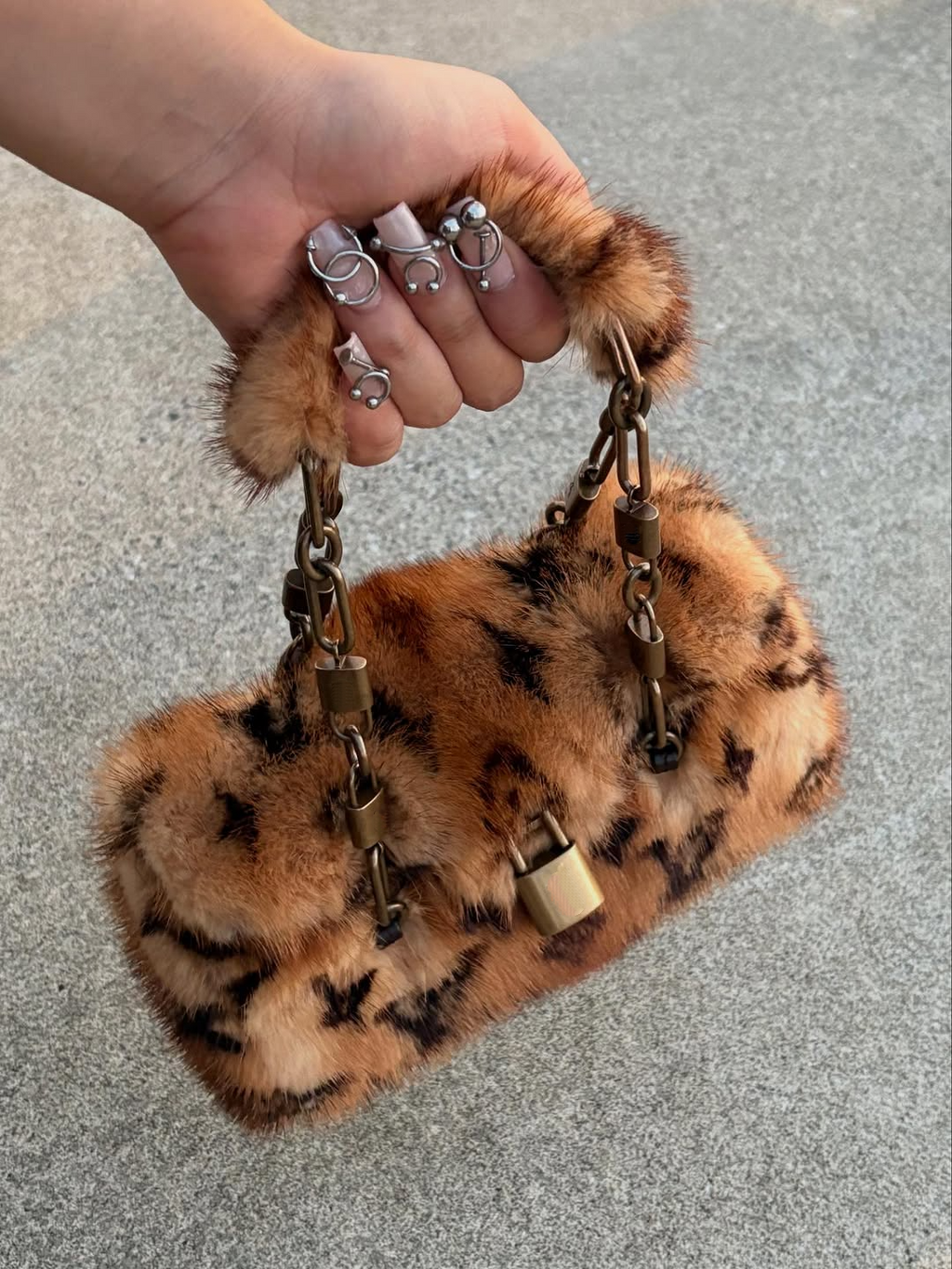 Diamond-print Plush Tote Bag